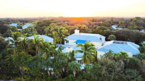 The Caribbean Court Boutique Hotel
